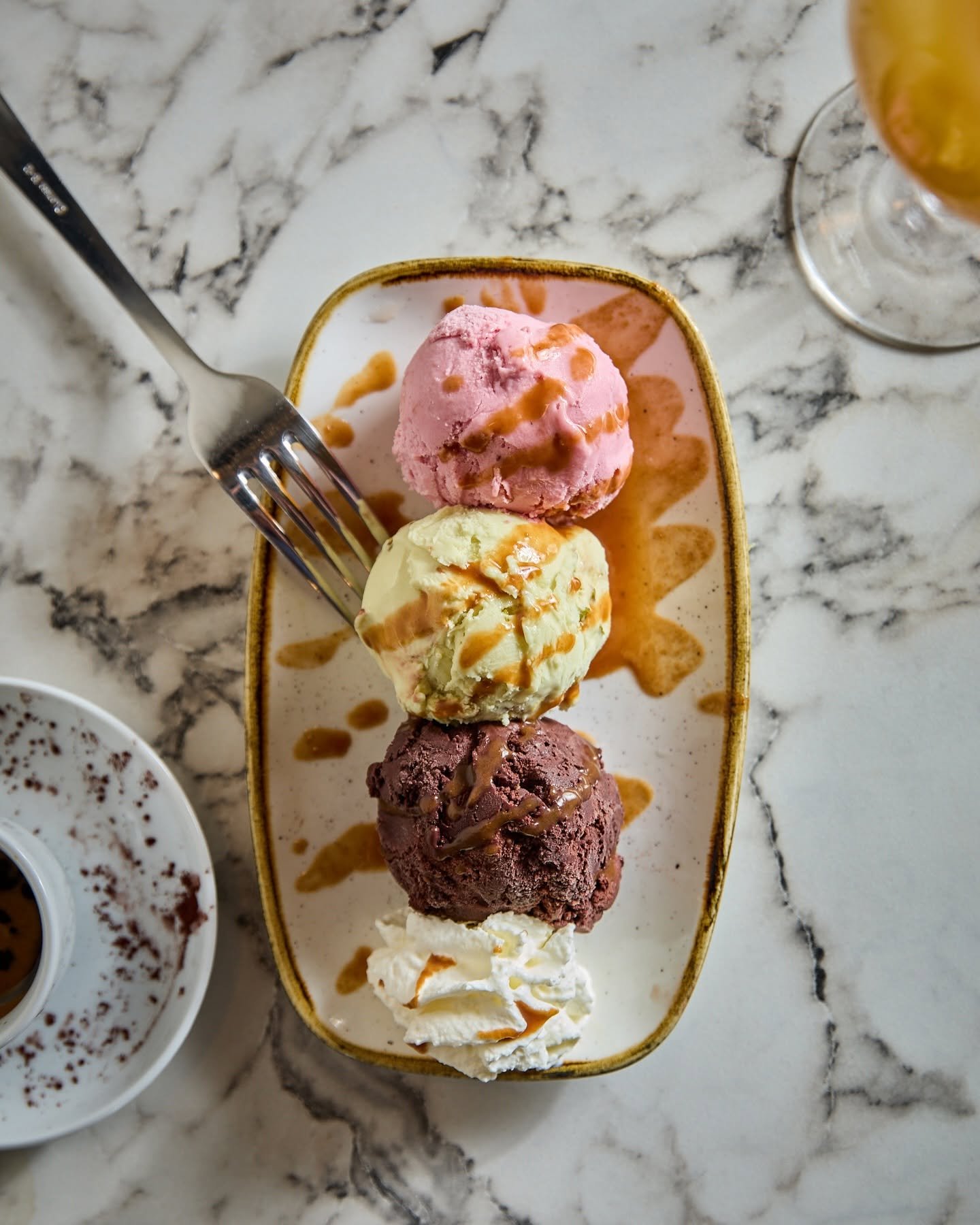 Madame Monsieur strawberry pink ice cream scoop dessert in Budapest